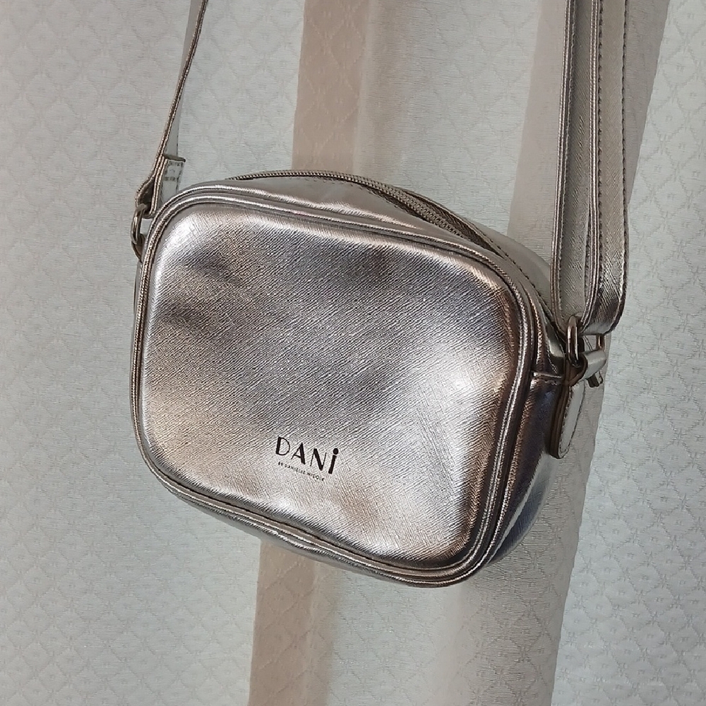 Danielle Nicole Silver Minnie Mouse Crossbody Bag - image 4